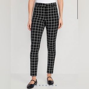 NWT Old Navy Plaid High-Waisted Pixie Straight Pants